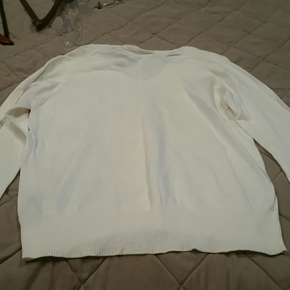 Sweater - Picture 4 of 4